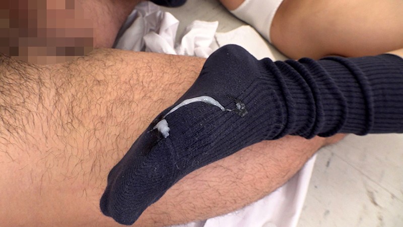 ソックス足コキの画像